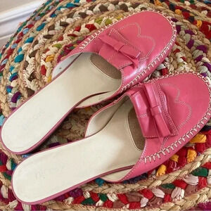 Nicole Y2K contrasting stitching pink leather barbiecore mules